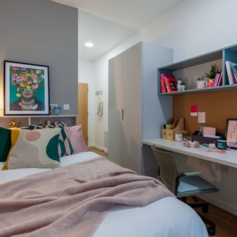 Bronze En Suite - Image 2